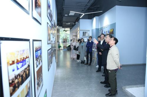 四川國際會展服務人才峰會暨第九屆翻譯演講風尚大賽頒獎禮在產業園舉行